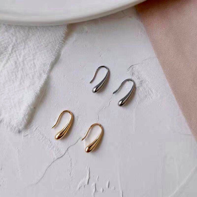 7-Degrees Exclusive Design Sterling Silver Earrings "Tear Drop" 7CSVER01