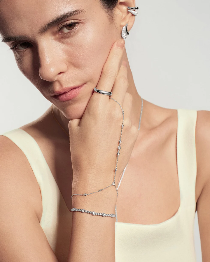Silver Bezel-Set Station Hand Chain B076-07H