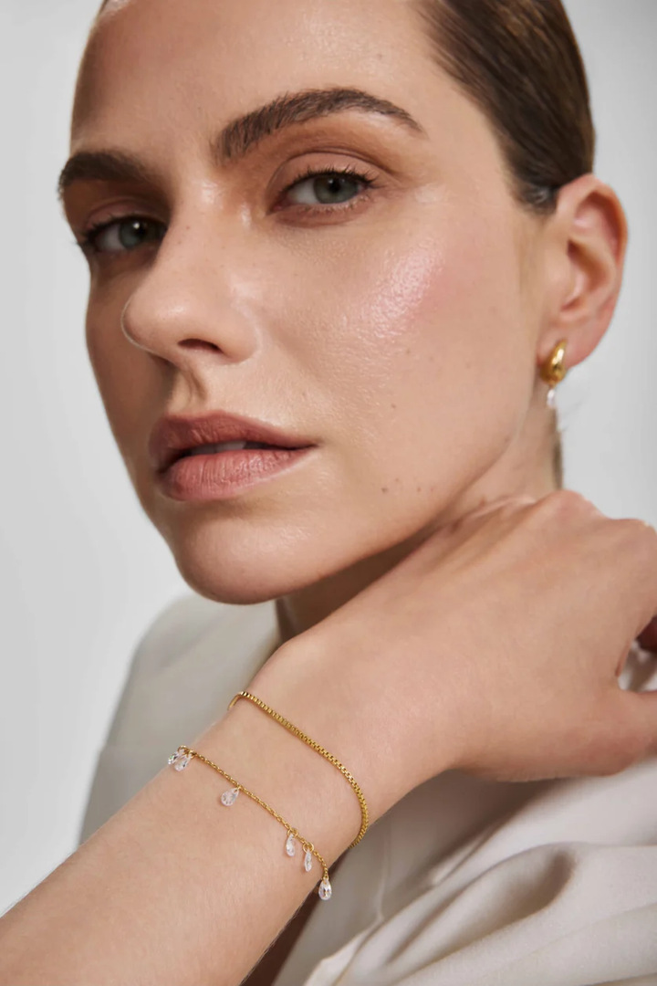ANIA HAIE Gold Ethereal Teardrop Dangle Station Bracelet B078-01G