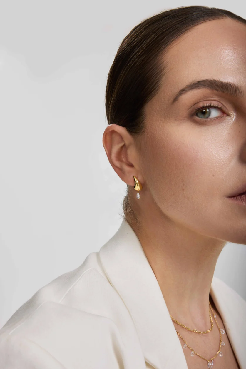 ANIA HAIE Zoom Gold Curved Teardrop Dangle Stud Earrings E078-04G