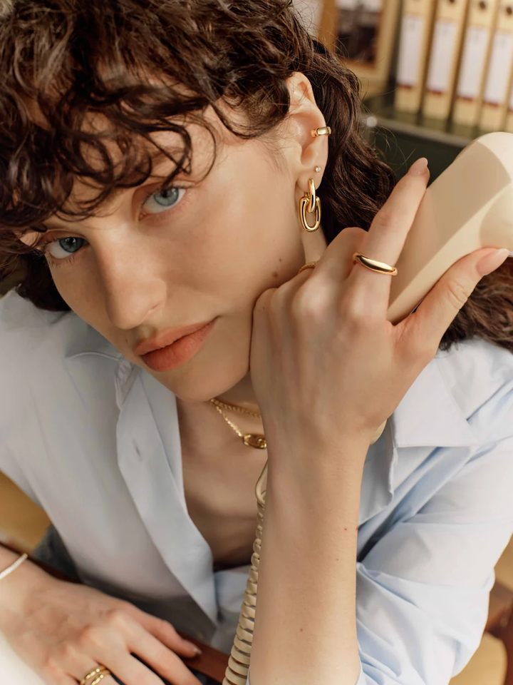 ANIA HAIE Gold Sculptural Interlocking Huggie Hoop Earrings E078-15G