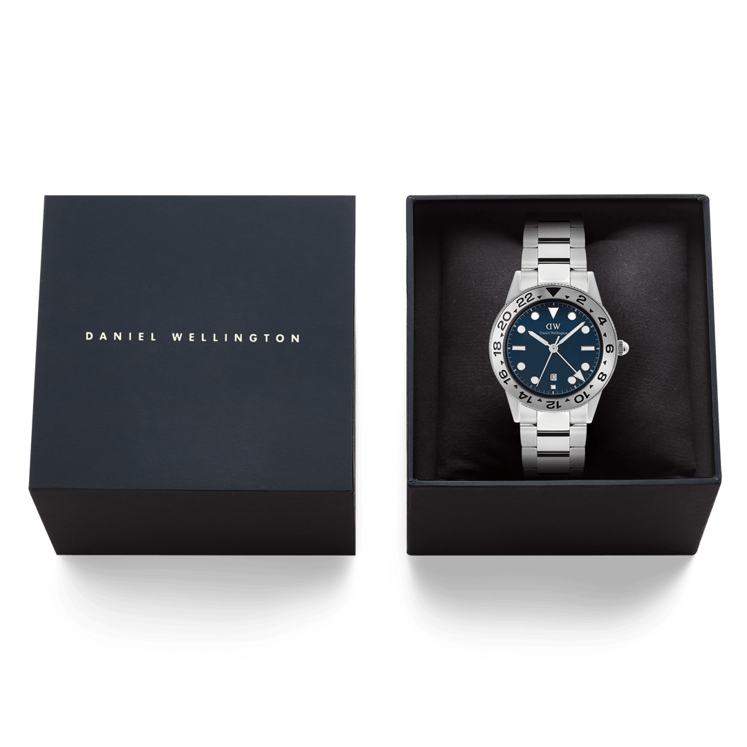 Daniel Wellington Iconic GMT Link Brushed Bezel Silver DW00100922