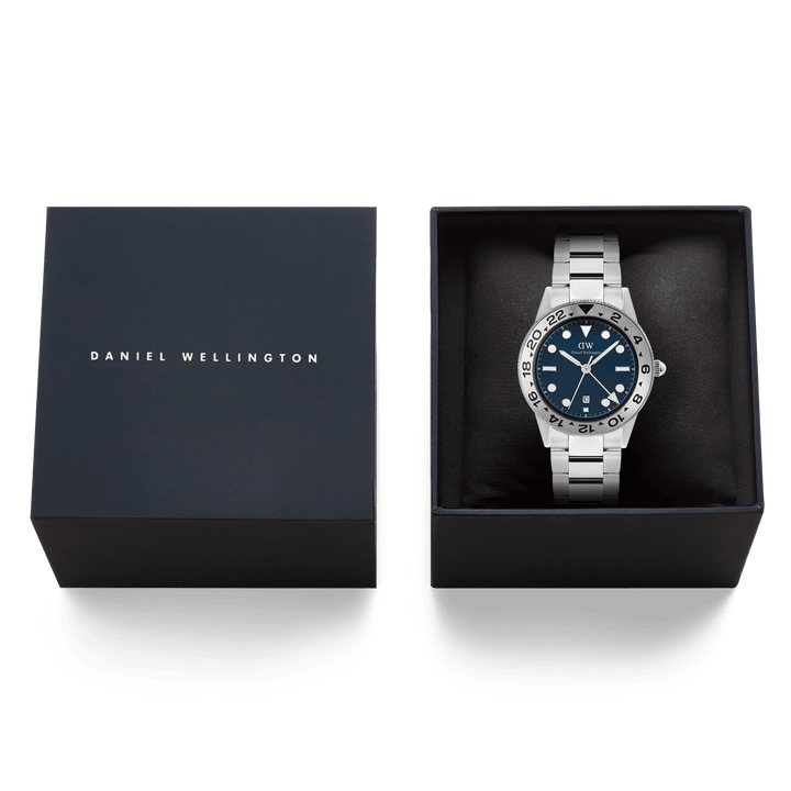 Daniel Wellington Iconic GMT Link Brushed Bezel Silver DW00100922