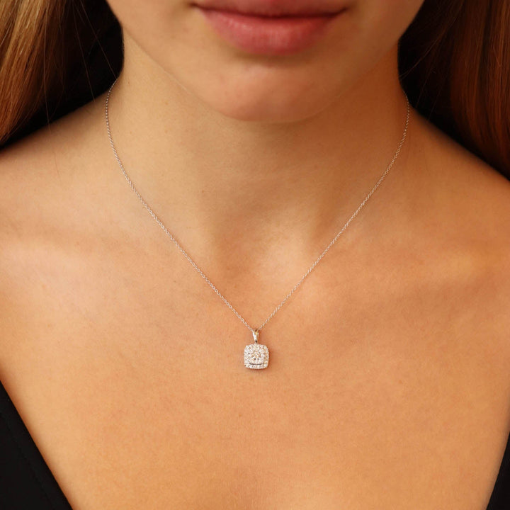 Necklace and Pendant with 0.50ct Diamonds in 9K White Gold