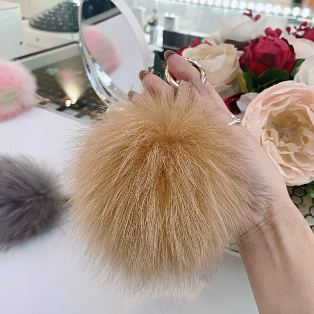 7-Degrees Accessories Pompom Bag Charm and Keyrings Large - 7CKRPPL